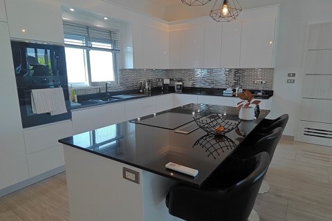 Вилла в Хуа Хине, Таиланд с 3 спальнями № 162925 - фото 14