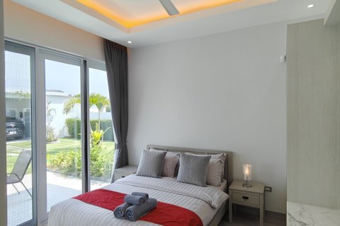 Вилла в Хуа Хине, Таиланд с 3 спальнями № 162925 - фото 24