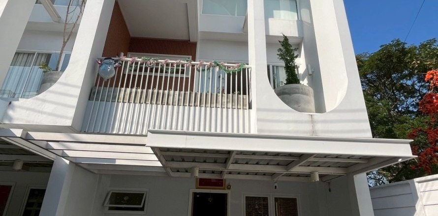 Townhouse à Chiang Mai, Thaïlande 3 chambres № 162919