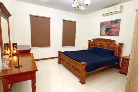 Вилла в Пхукете, Таиланд с 16 спальнями  № 147080 - фото 10