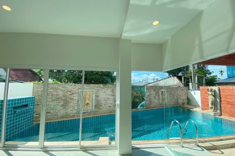 Villa in Phuket, Thailand 3 bedrooms № 147081 - photo 3