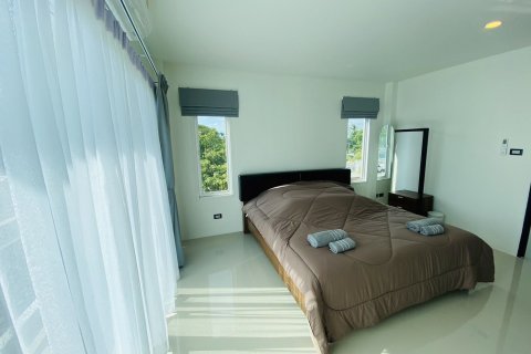 Villa in Phuket, Thailand 3 bedrooms № 147081 - photo 13
