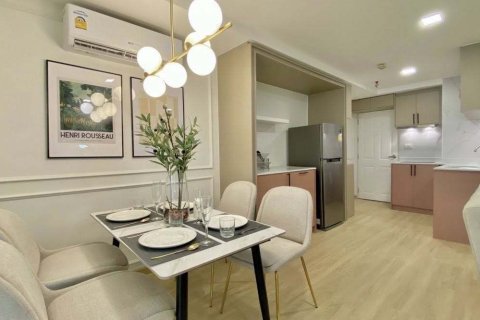 Studio dans le Condo à Khlong Toei, Bangkok, Thaïlande № 154310 - photo 12