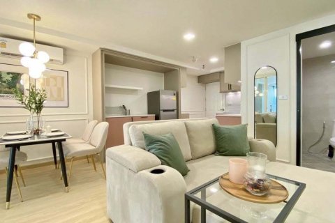 Studio dans le Condo à Khlong Toei, Bangkok, Thaïlande № 154310 - photo 4