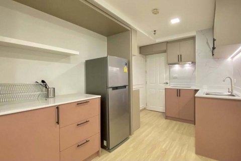 Studio dans le Condo à Khlong Toei, Bangkok, Thaïlande № 154310 - photo 8