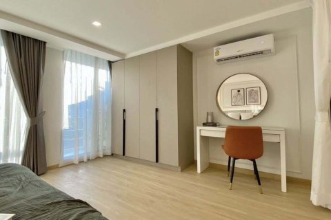 Studio dans le Condo à Khlong Toei, Bangkok, Thaïlande № 154310 - photo 5