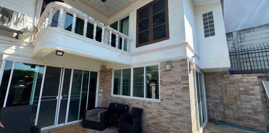 Вилла в Пхукете, Таиланд с 3 спальнями  № 154304