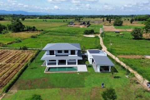 Вилла в Чиангмае, Таиланд с 5 спальнями  № 154307 - фото 2