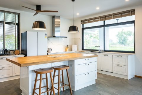 Вилла в Чиангмае, Таиланд с 5 спальнями  № 154307 - фото 17