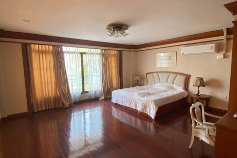 House in Pattaya, Thailand 5 bedrooms № 154308 - photo 18