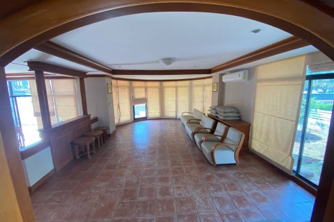 House in Pattaya, Thailand 5 bedrooms № 154308 - photo 22