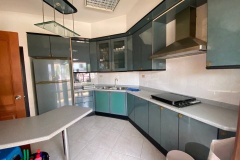 House in Pattaya, Thailand 5 bedrooms № 154308 - photo 4