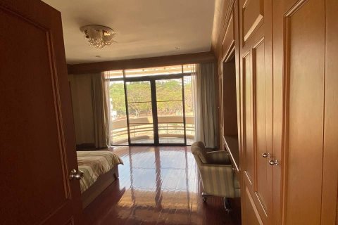 House in Pattaya, Thailand 5 bedrooms № 154308 - photo 6