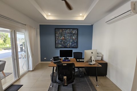 Villa in Hua Hin, Thailand 4 bedrooms № 158183 - photo 23