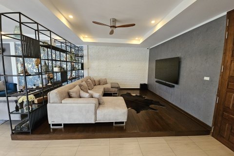 Villa in Hua Hin, Thailand 4 bedrooms № 158183 - photo 17