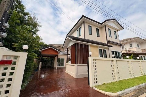 Дом в Тави Ваттане, Бангкок, Таиланд с 3 спальнями  № 158181