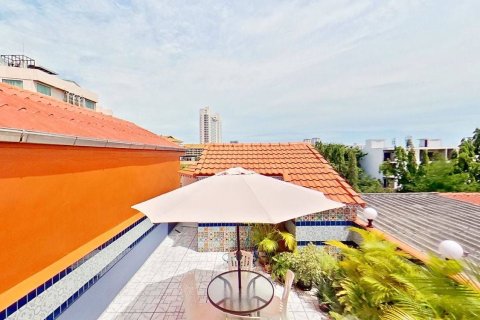 Townhouse in Pattaya, Thailand 4 bedrooms № 158186 - photo 29