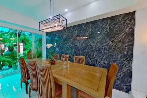 Townhouse in Pattaya, Thailand 4 bedrooms № 158186 - photo 12