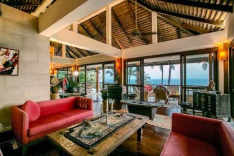 Villa à Surat Thani, Thaïlande 4 chambres № 193510