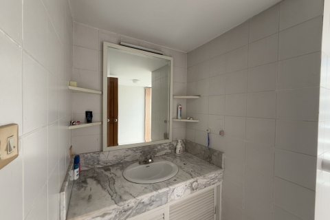 Villa in Hua Hin, Thailand 4 bedrooms № 140713 - photo 12