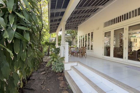 Villa in Hua Hin, Thailand 4 bedrooms № 140713
