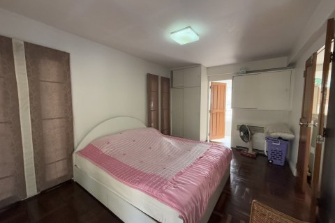 Villa in Hua Hin, Thailand 4 bedrooms № 140713 - photo 15