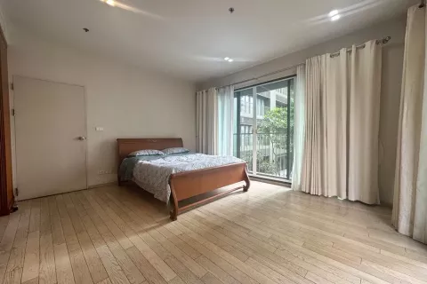 Condo in Watthana, Bangkok, Thailand, 2 bedrooms  № 141027 - photo 7