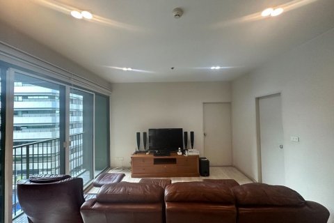 Condo in Watthana, Bangkok, Thailand, 2 bedrooms  № 141027 - photo 3