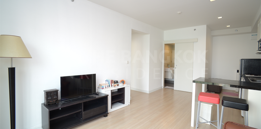 Condo in Bangkok, Thailand, 2 bedrooms № 185232