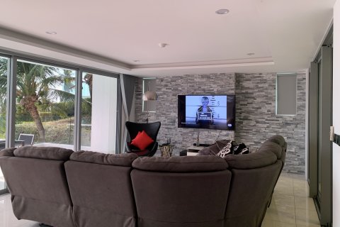 Condo à Phuket, Thaïlande, 2 chambres № 137920 - photo 19