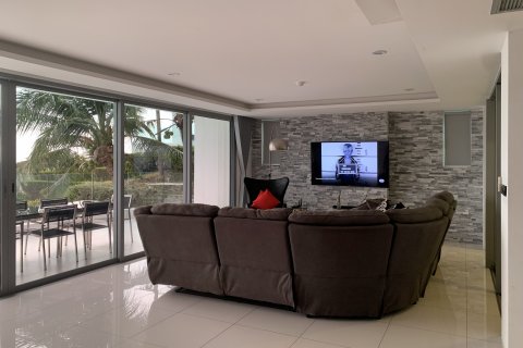Condo à Phuket, Thaïlande, 2 chambres № 137920 - photo 2
