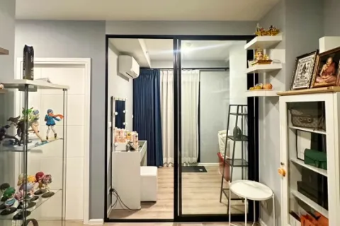 Condo in Samut Prakan, Thailand, 2 bedrooms  № 219216