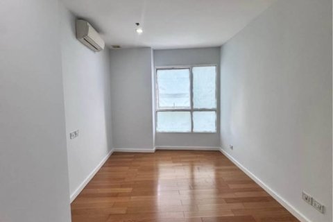 Condo in Bangkok, Thailand, 1 bedroom  № 146860 - photo 3