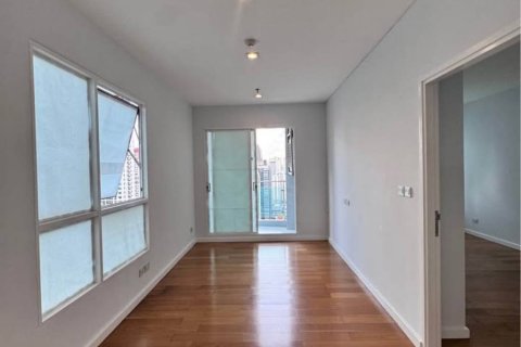 Condo in Bangkok, Thailand, 1 bedroom  № 146860 - photo 4