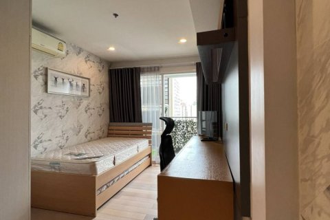 Condo in Bangkok, Thailand, 2 bedrooms № 146863 - photo 7