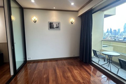 Condo in Khlong San, Bangkok, Thailand, 1 bedroom  № 146862 - photo 4