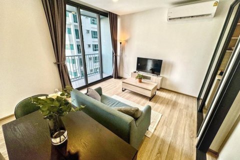 Condo in Bangkok, Thailand, 1 bedroom  № 146864 - photo 3