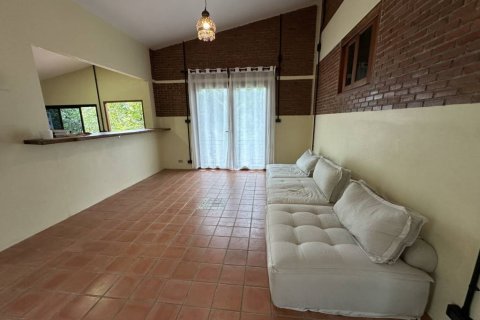 Villa in Surat Thani, Thailand 3 bedrooms № 146861 - photo 4