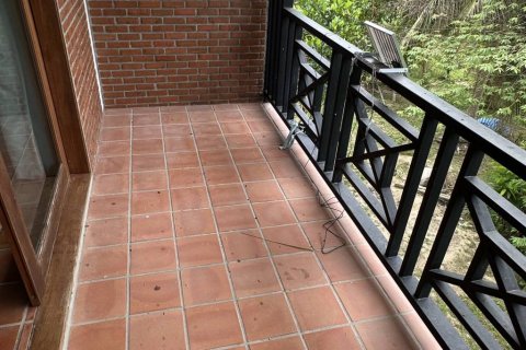 Villa in Surat Thani, Thailand 3 bedrooms № 146861 - photo 10