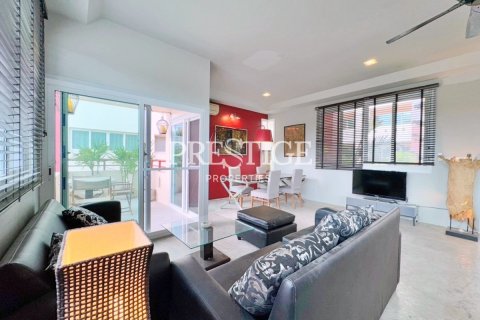 Condo in Pattaya, Thailand, 1 bedroom № 198292 - photo 3