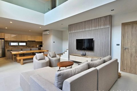 Villa in Bang Tao, Thailand 3 bedrooms № 179205 - photo 10