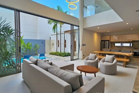 Villa in Bang Tao, Thailand 3 bedrooms № 179205 - photo 5