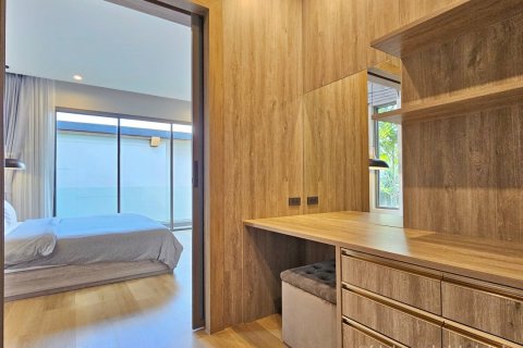 Villa in Bang Tao, Thailand 3 bedrooms № 179205 - photo 19