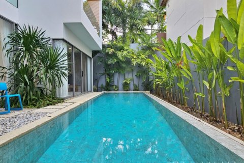 Villa in Bang Tao, Thailand 3 bedrooms № 179205 - photo 4