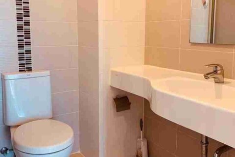 Condo in Bangkok, Thailand, 1 bedroom № 183536 - photo 8