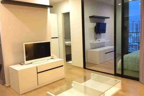 Condo in Bangkok, Thailand, 1 bedroom  № 183530