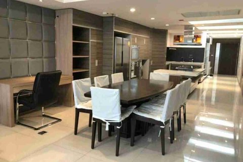 Condo in Bangkok, Thailand, 1 bedroom № 183534 - photo 7