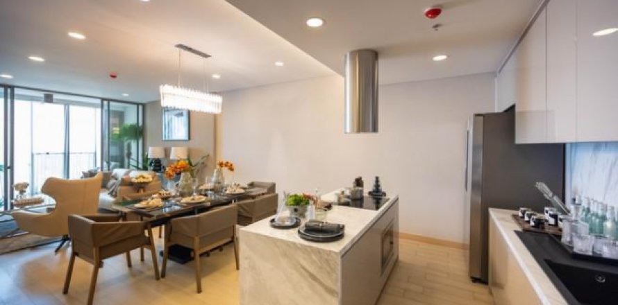 Apartment in Bangkok, Thailand 3 bedrooms № 193437