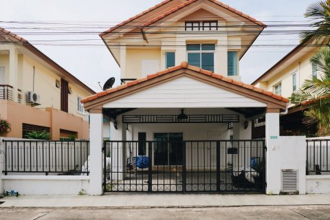 House in Phuket, Thailand 3 bedrooms № 151502 - photo 1