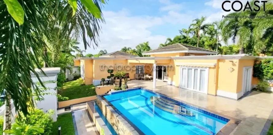 Casa de 3 dormitorios en Pattaya, Tailandia № 212754